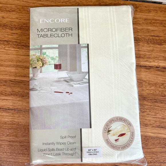 Encore Microfiber Spill Proof Tablecloth ~ Ivory ~ New In Package - Picture 1 of 9